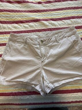 a.n.a Women's Light Beige Cotton Shorts